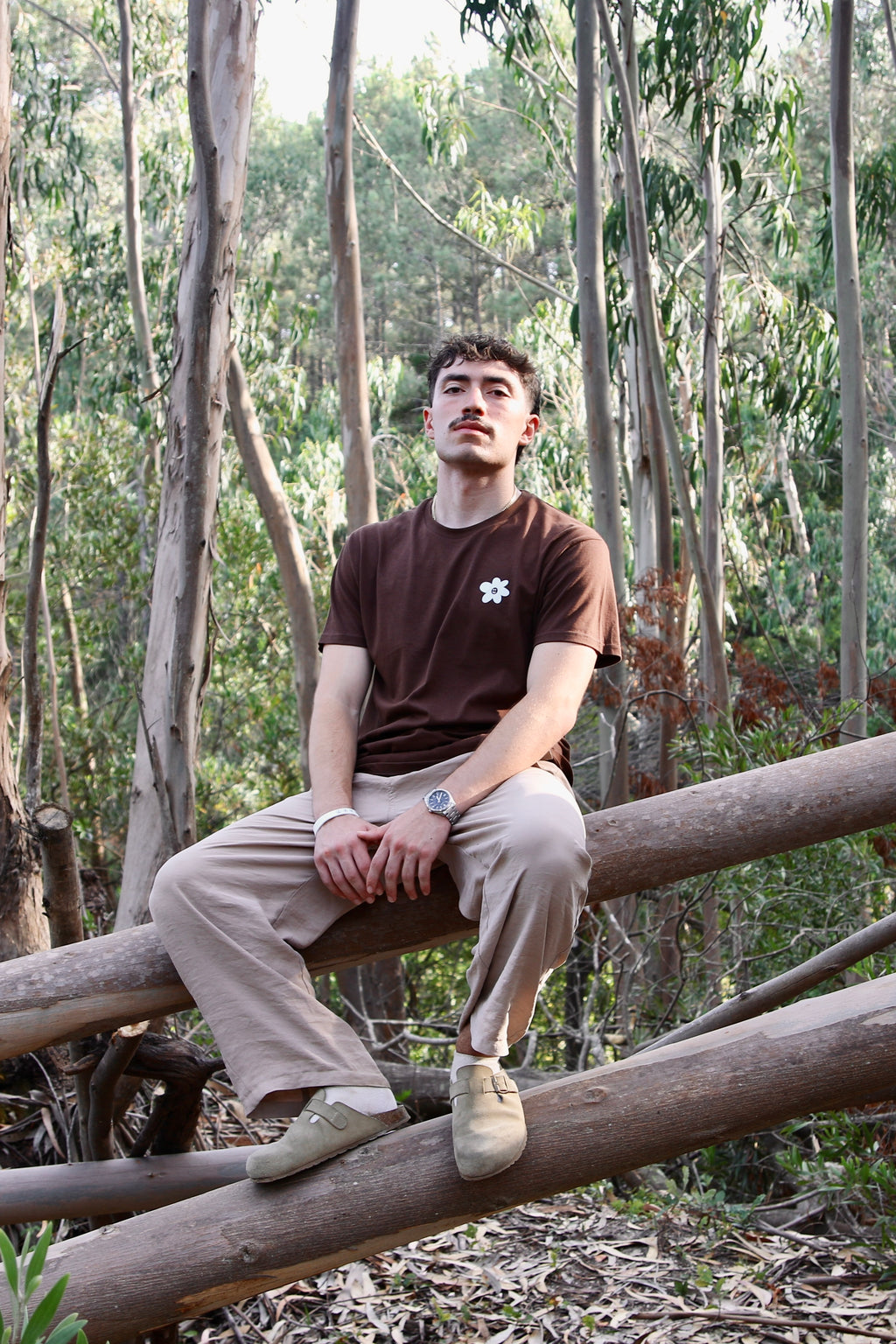 TEE "LOUVA A DEUS" COCOA